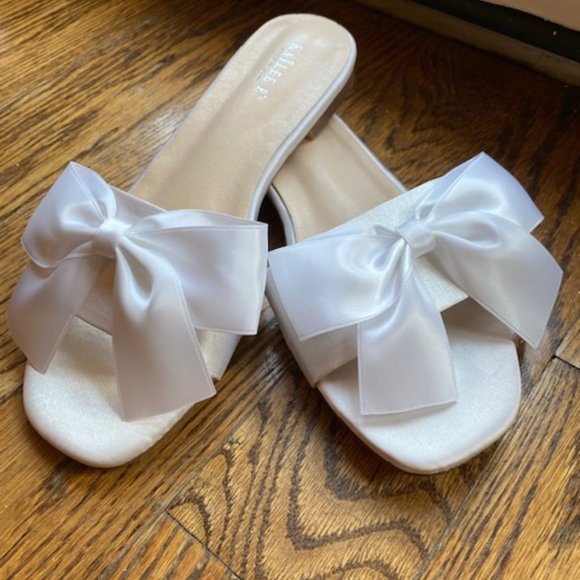 Kailee P Wedding Slippers NEVER WORN - Picture 3 of 5